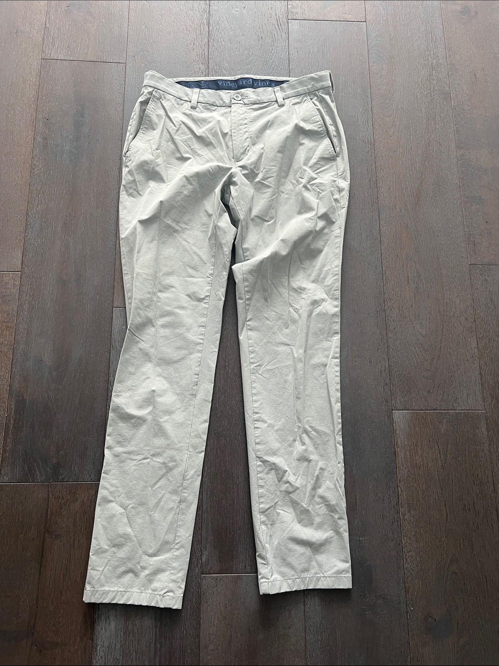 Vineyard Vines Men's Classic Chinos in Light Gray